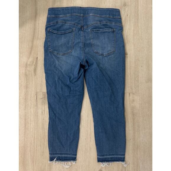 NYDJ Curves 360 Sculpt Pull On Jegging Jeans Release Hem Crop Jeans Size 10 - Picture 4 of 7